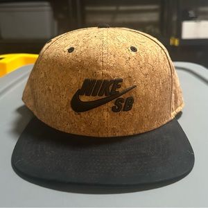 *Rare* Nike SB Cork Pro Snapback Hat Cap